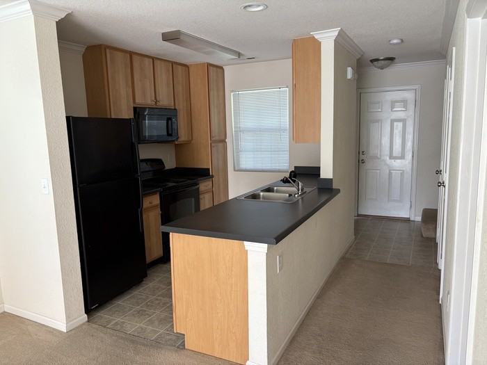 845 Woodside Creek Dr - Photo 2 of 10