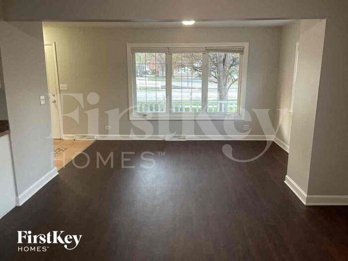 14503 Waverly Ave - Photo 2 of 10