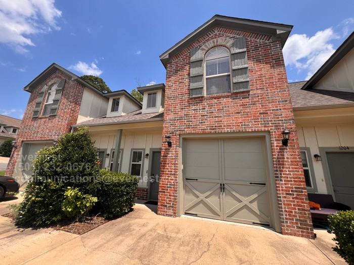 1205 Tuscany Cir - Photo 3 of 32