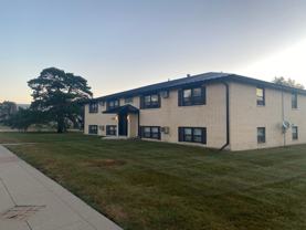 401 SE Main Street - Photo 1 of 1