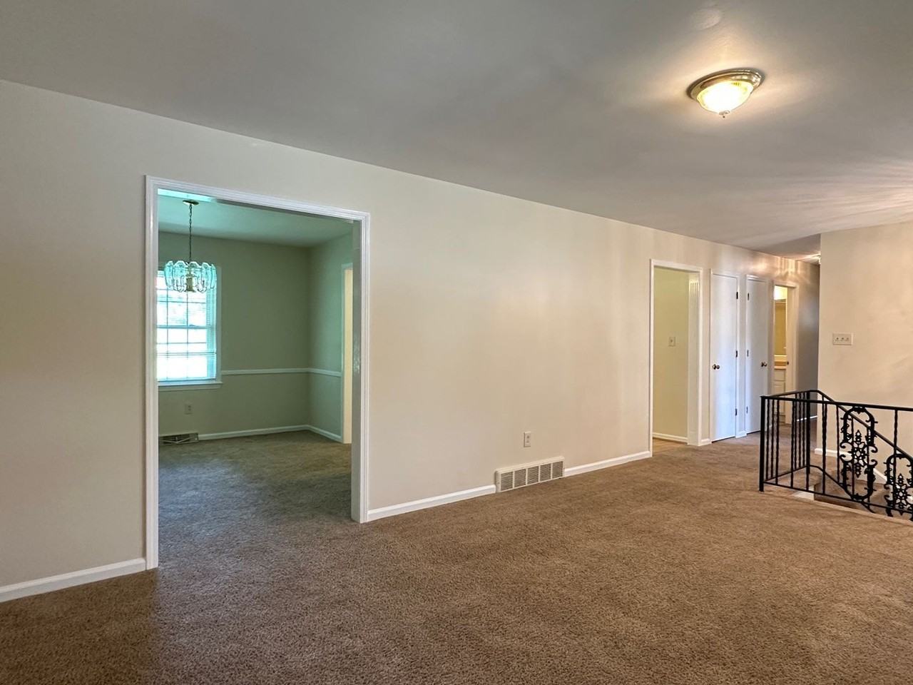 3486 Ormond Cir - Photo 7 of 40