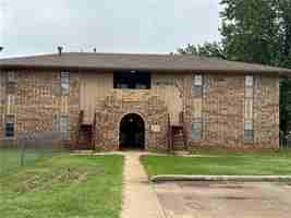 featured image of 1338 N Washington St