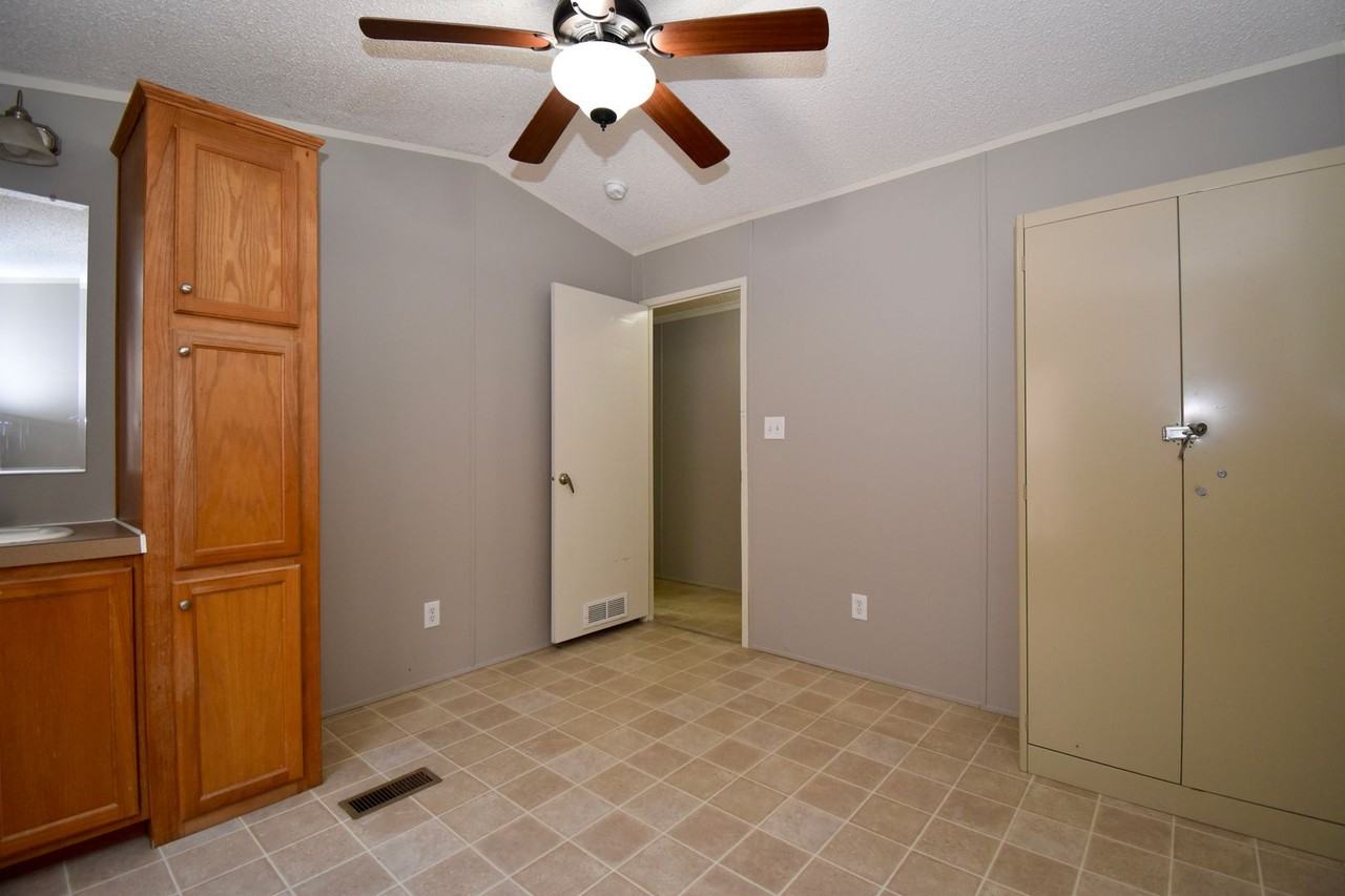 Kathryn Lane MHP - Photo 6 of 33