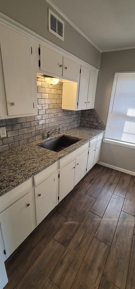 701 W Clara Ave #NA - Photo 3 of 7