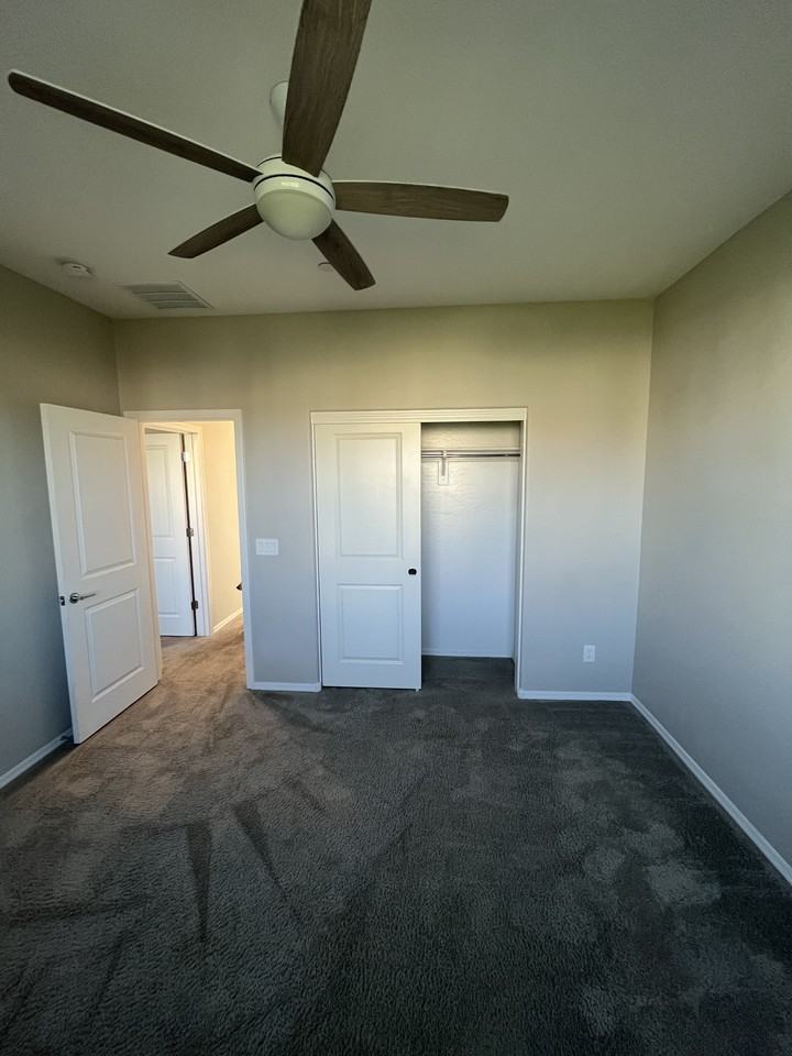 1636 E Dogwood Ln #C - Photo 5 of 17