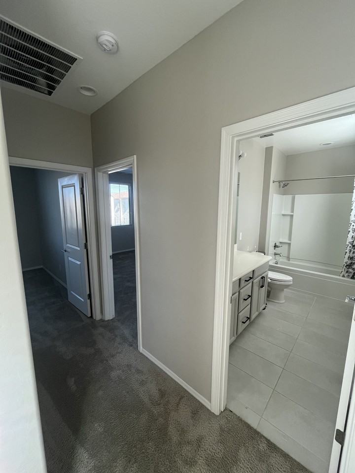 1636 E Dogwood Ln #C - Photo 7 of 17