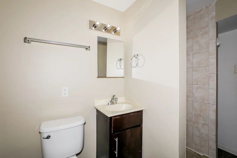 1385 Alberta Ct #NA - Photo 2 of 9