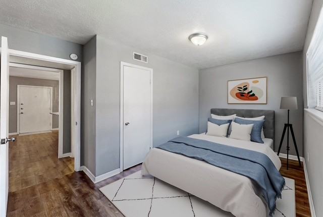 3300 S College Ave #B4 - Photo 2 of 14