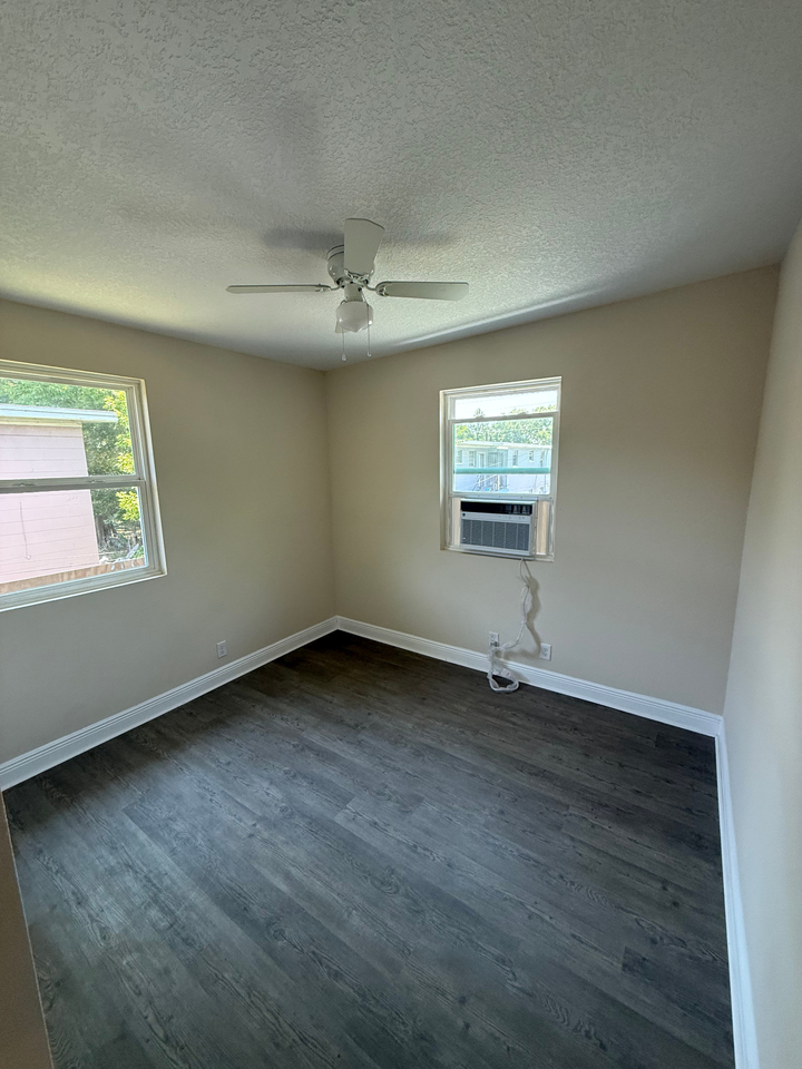 1550 Morgan St #3 - Photo 5 of 6