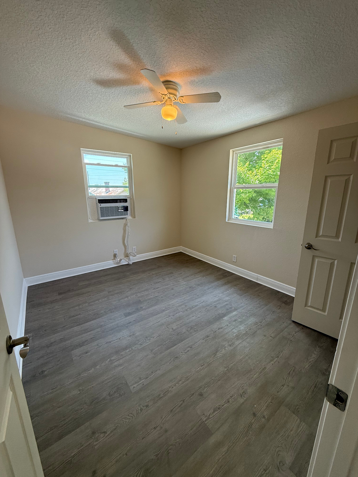 1550 Morgan St #3 - Photo 6 of 6