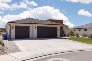 featured image of 6118 S Salix Way