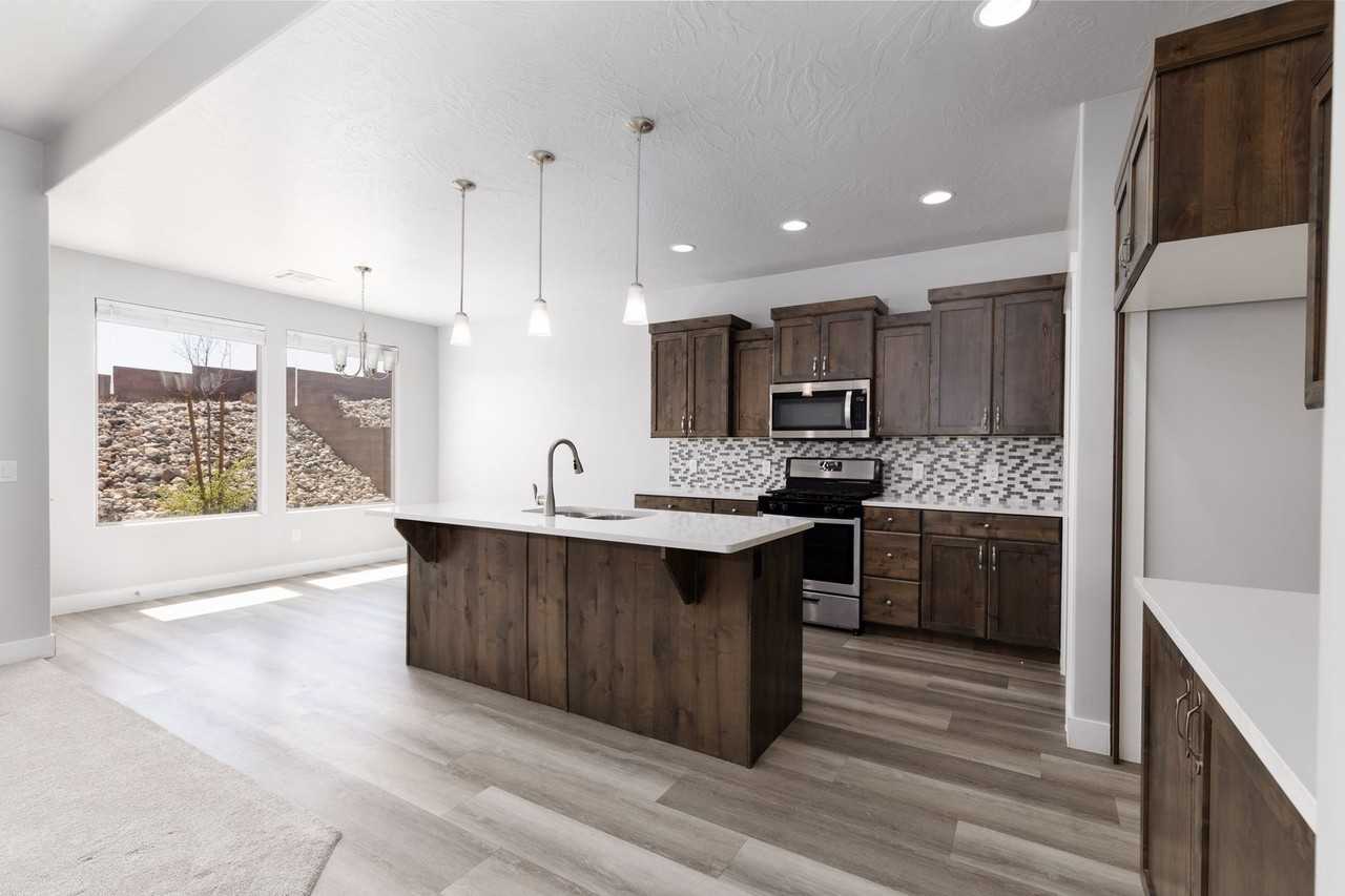 6118 S Salix Way - Photo 5 of 29