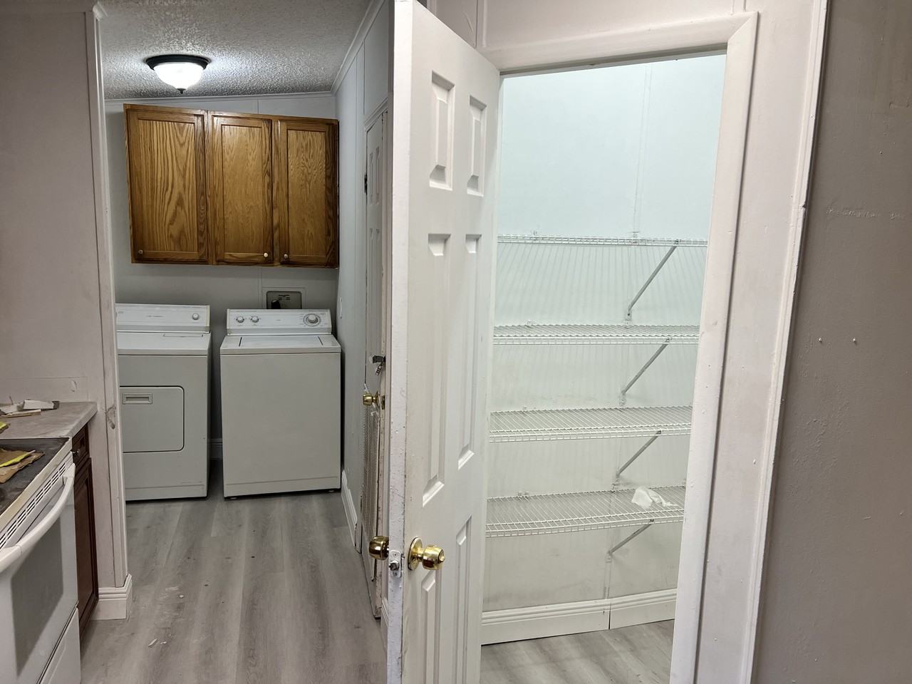 825 Sw 6th Ave #NA - Photo 2 of 10