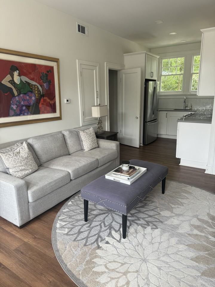 4417 Constance St #2B - Photo 4 of 8