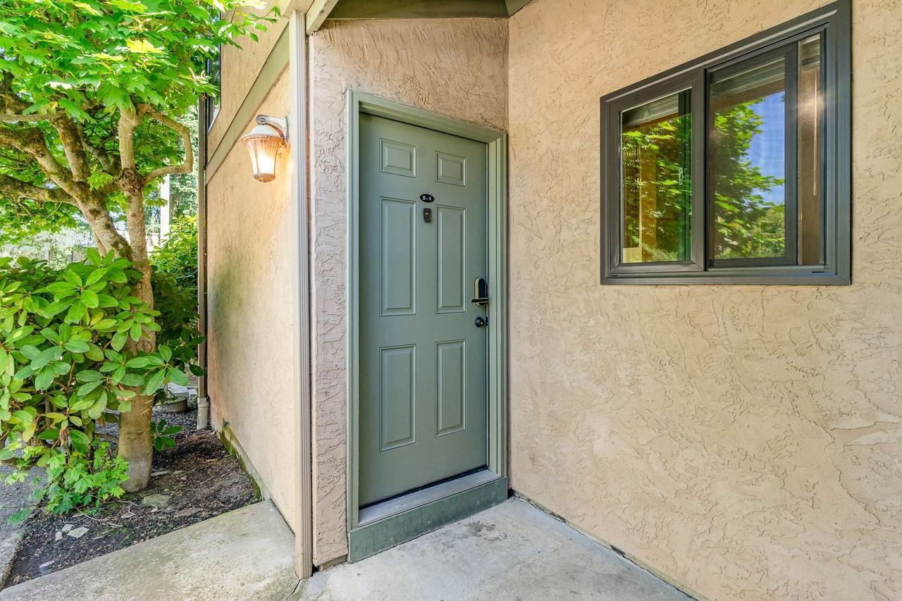 10017 Ne 138th Pl - Photo 2 of 12
