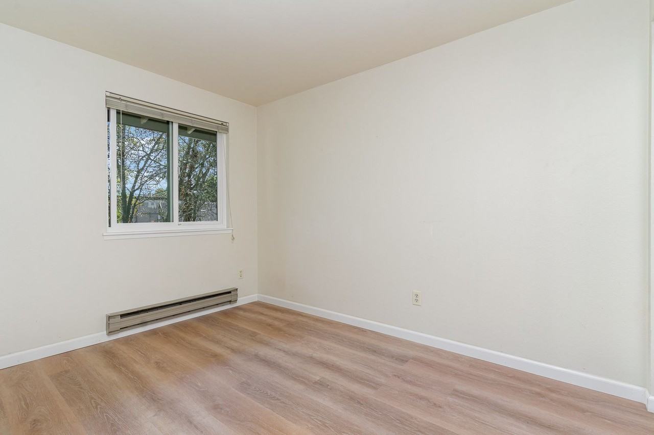 10017 Ne 138th Pl - Photo 7 of 12