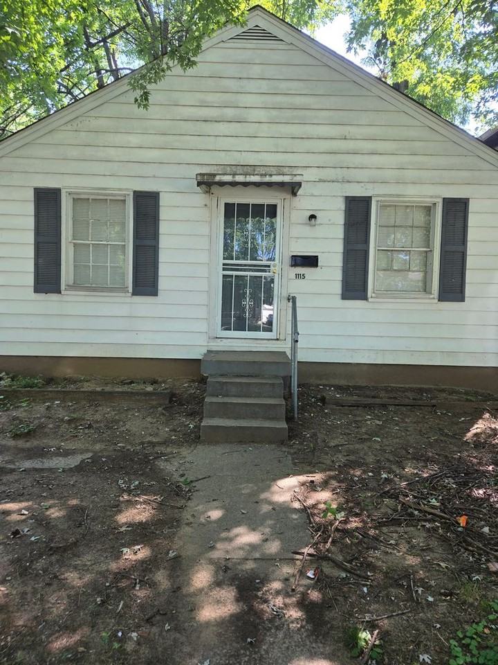 1115 Euclid Avenue - Photo 2 of 10