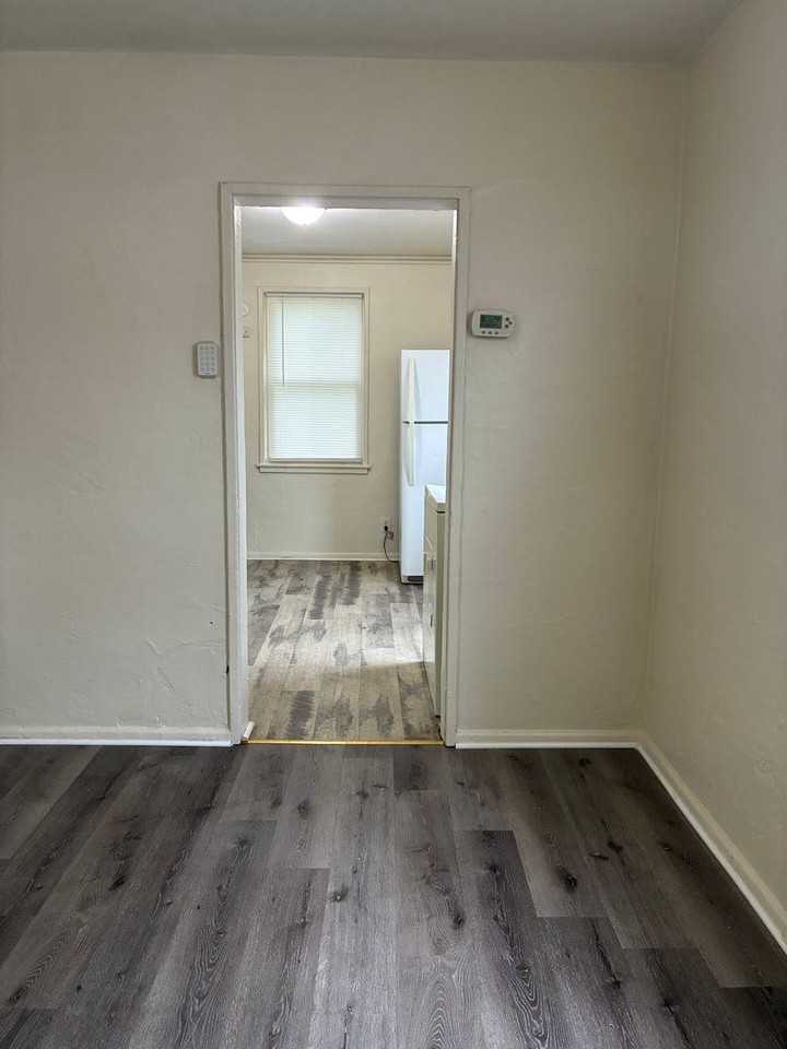 11 Liberty St - Photo 3 of 13