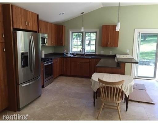 72 Westboro Rd - Photo 3 of 6