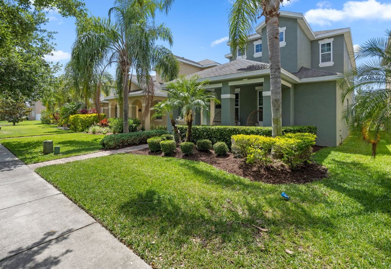 15160 Avenue Of The Arbors - Photo 2 of 50