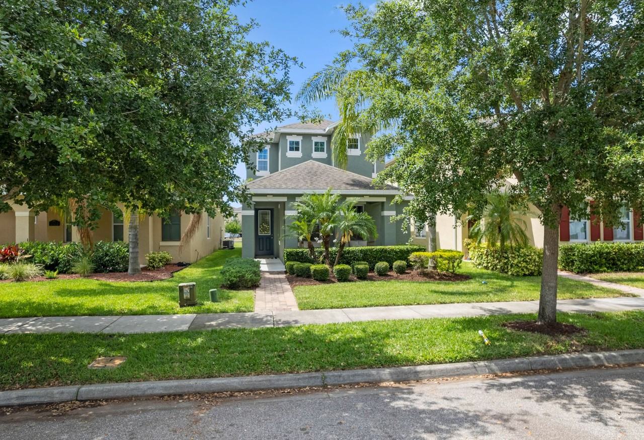 15160 Avenue Of The Arbors - Photo 3 of 50