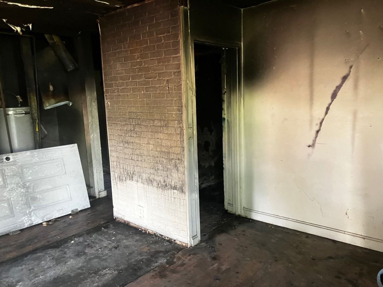 3990 Foxboro Dr - Photo 3 of 11