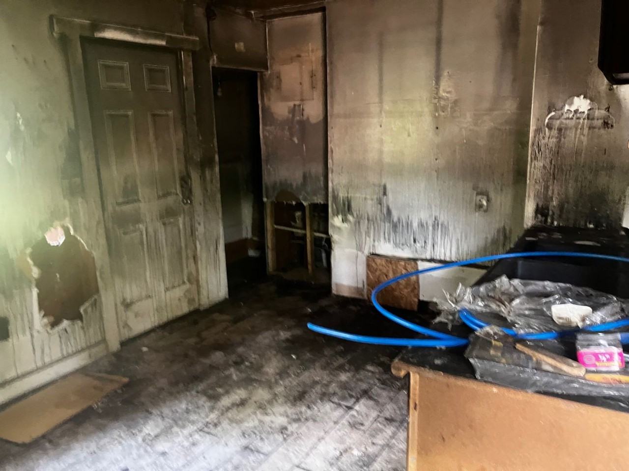 3990 Foxboro Dr - Photo 4 of 11