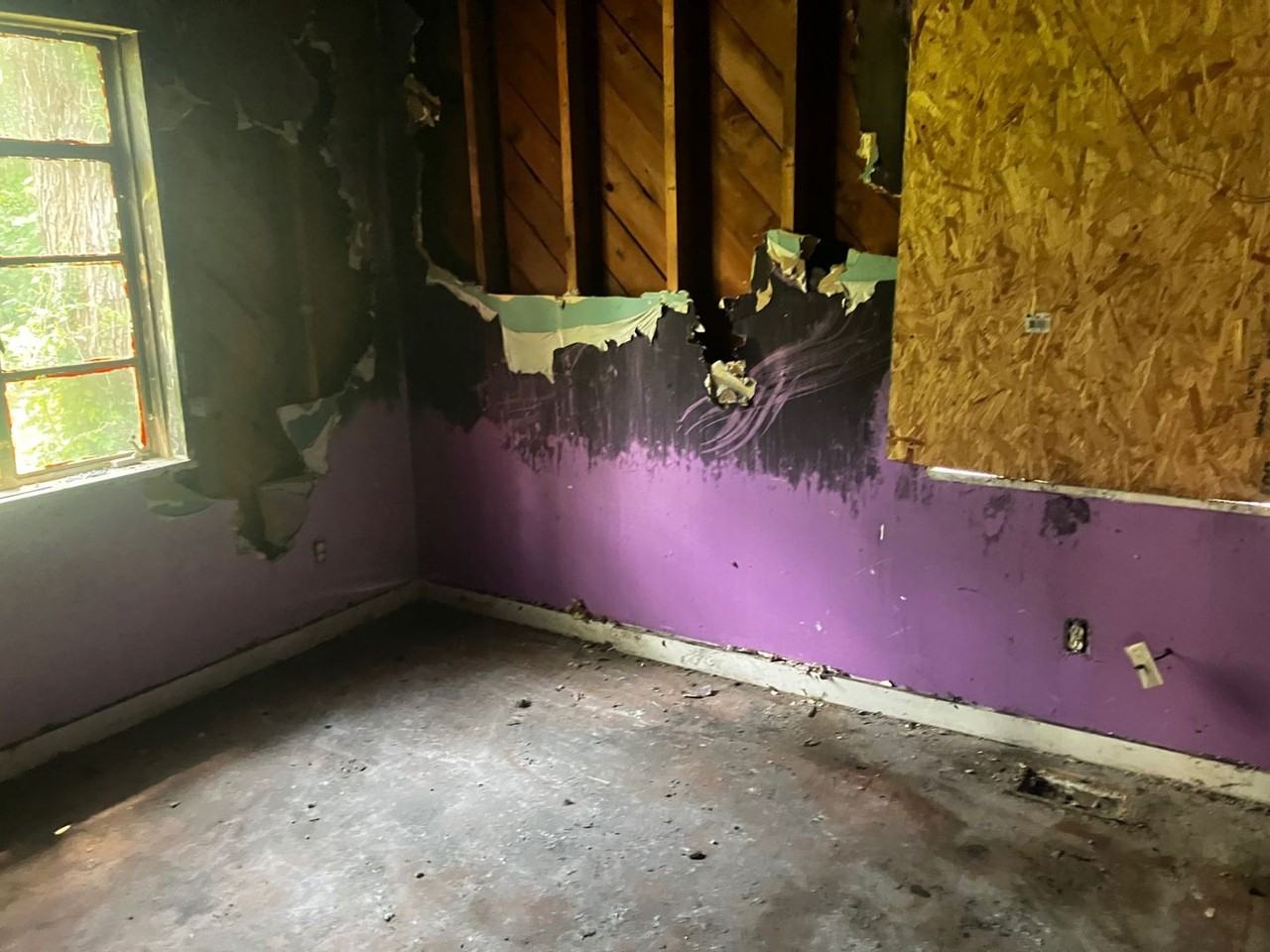 3990 Foxboro Dr - Photo 7 of 11