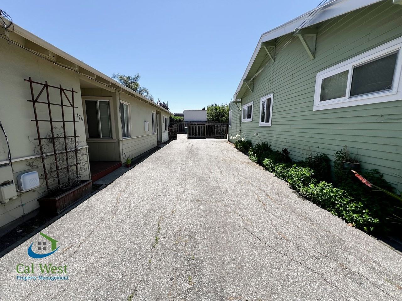 476 E Washington Ave - Photo 2 of 23