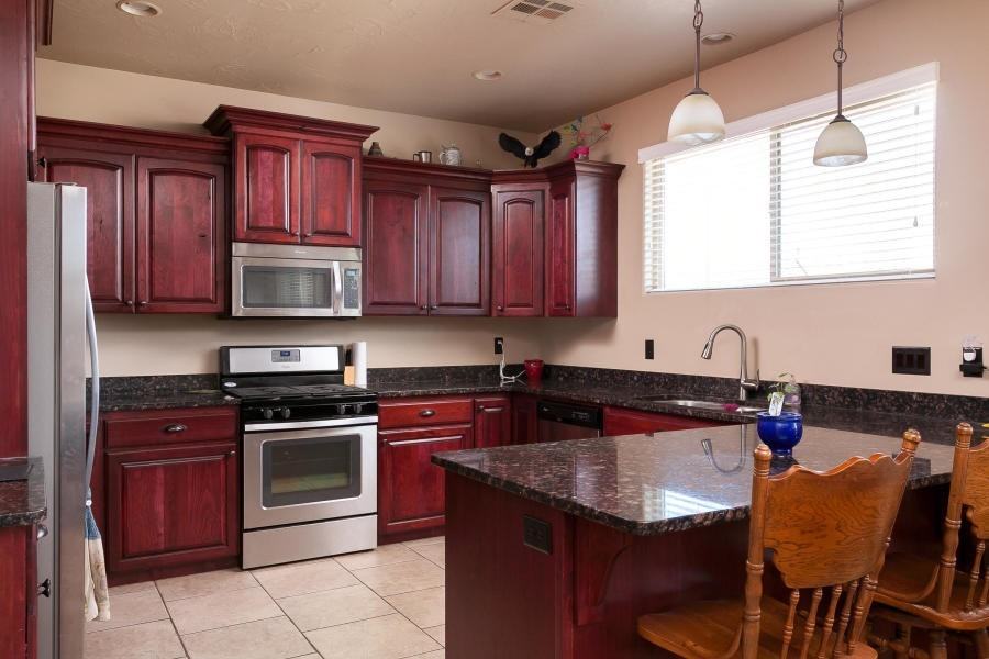 422 N 3450 W - Photo 5 of 22