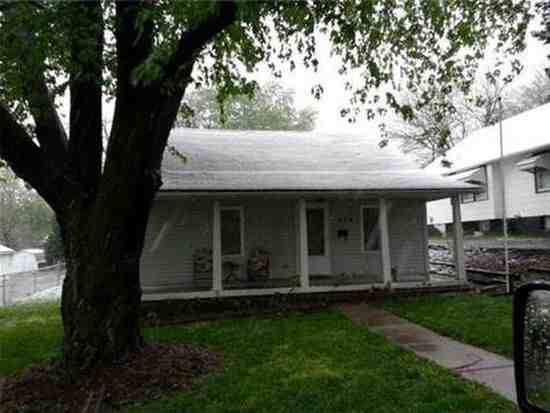 106 N Huttig Ave - Photo 2 of 3