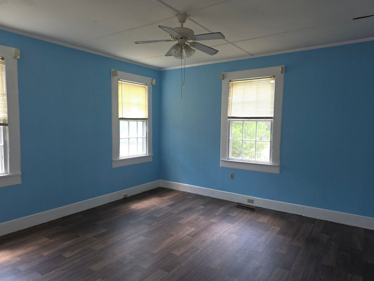 1840 Carolina Ave - Photo 4 of 14