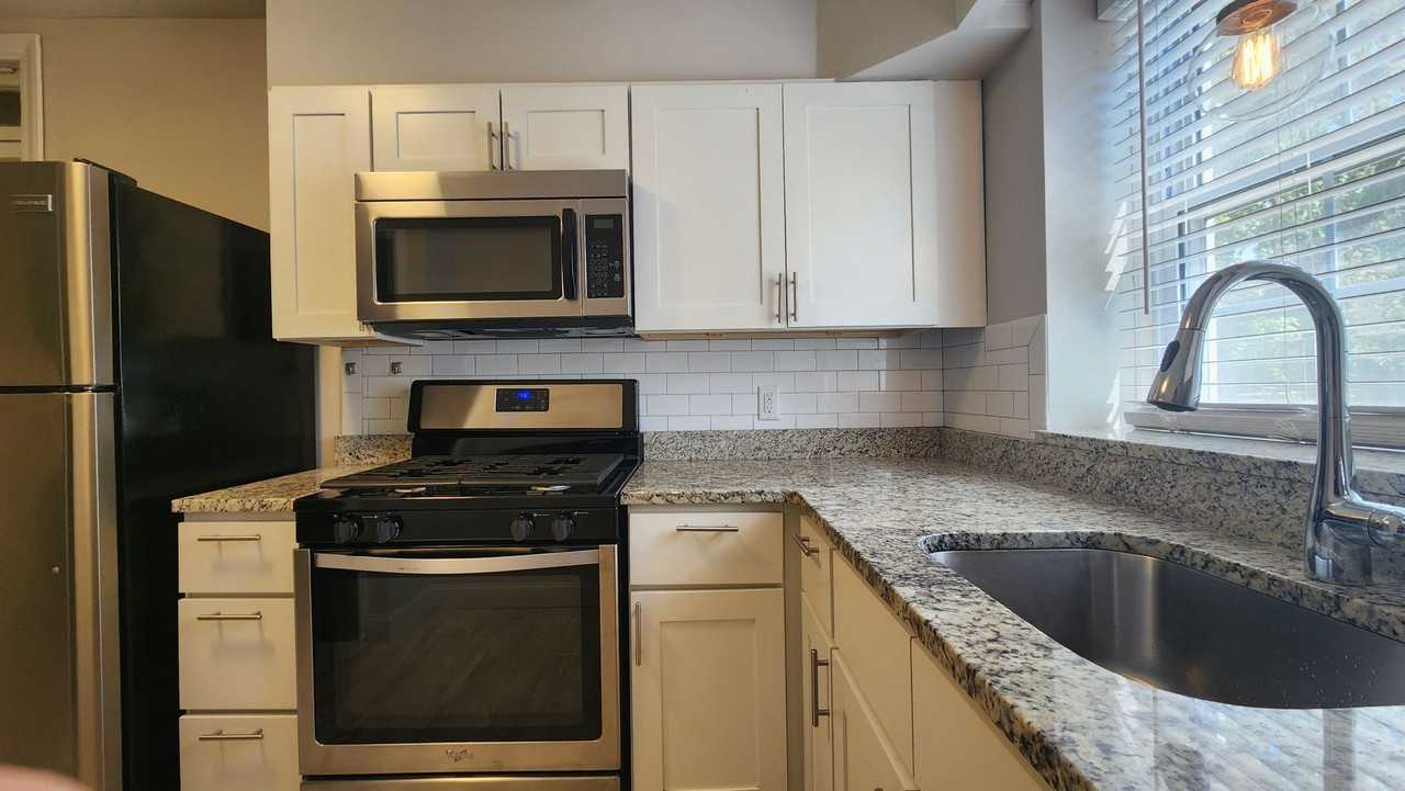 7754 Kingsbury Blvd. - Photo 2 of 24