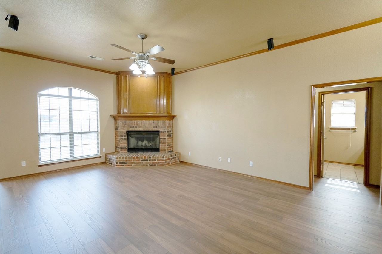 612 Sw 160th St - Photo 3 of 20