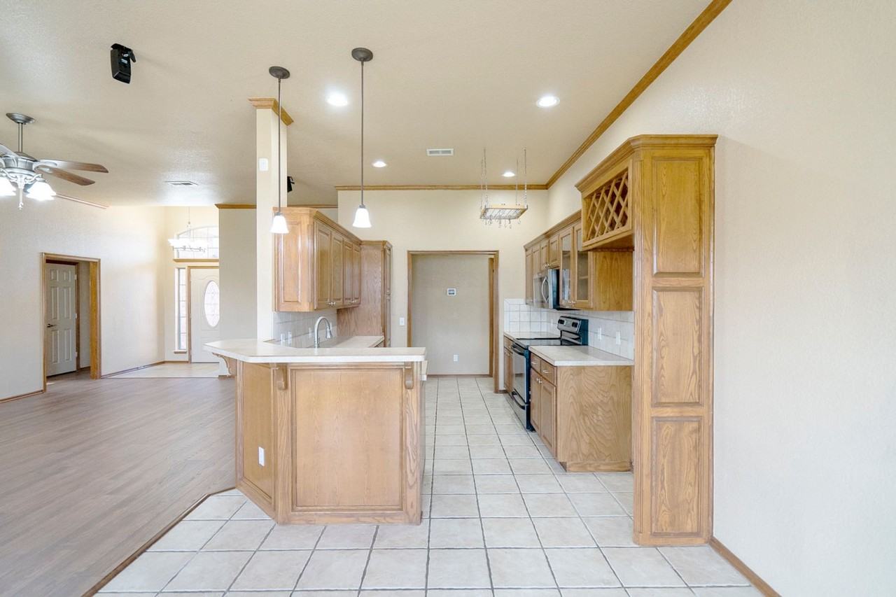 612 Sw 160th St - Photo 6 of 20