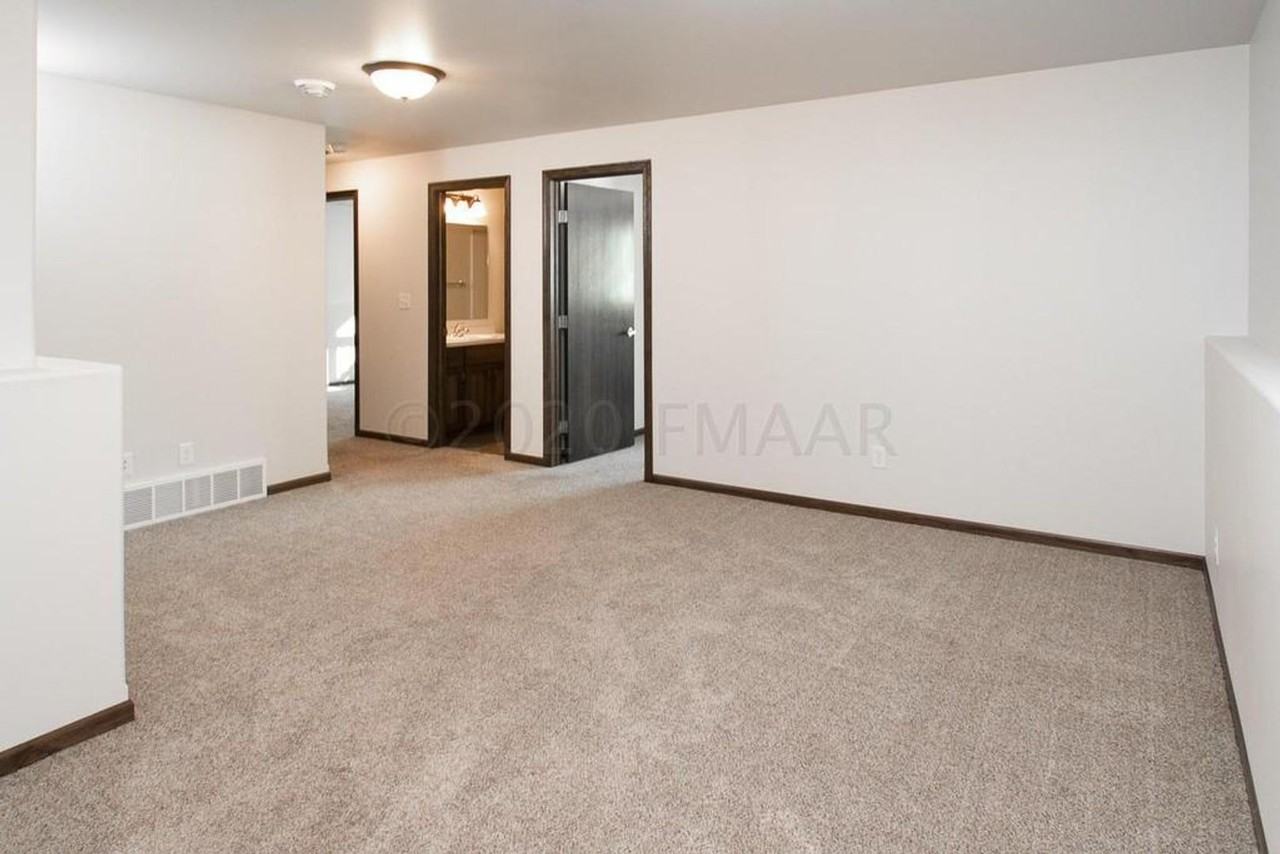 4535 Blue Stem Way - Photo 7 of 8