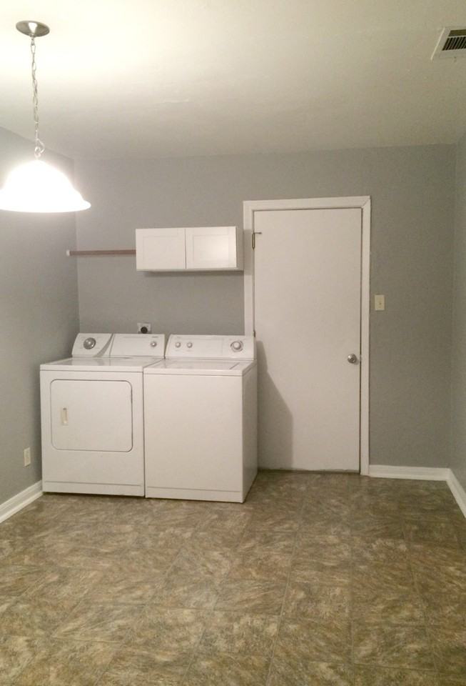 709 Northside Dr - Photo 4 of 11