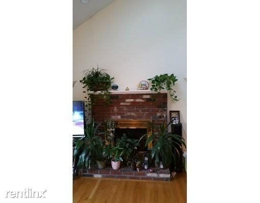 11 O'Hare Cir - Photo 3 of 5