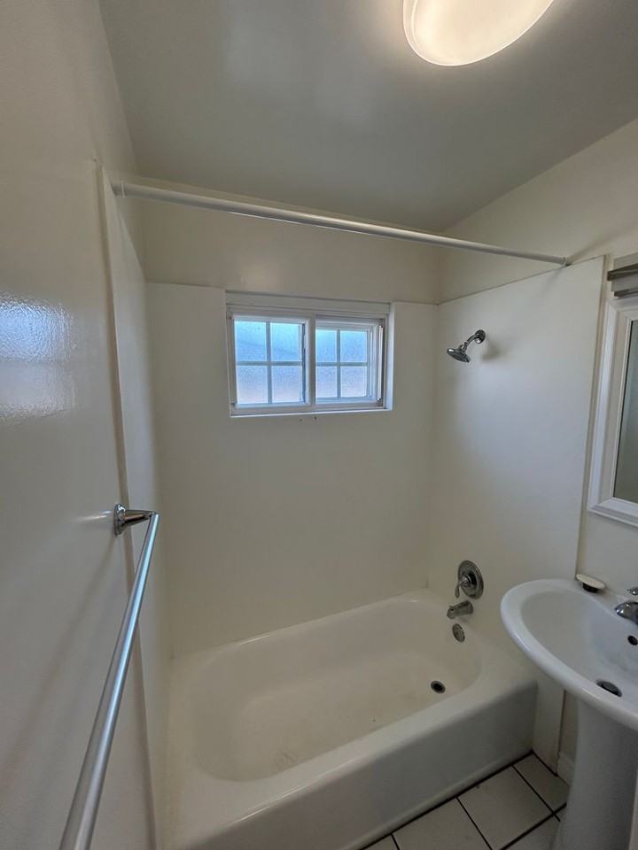 2139 Brant St - Photo 5 of 9