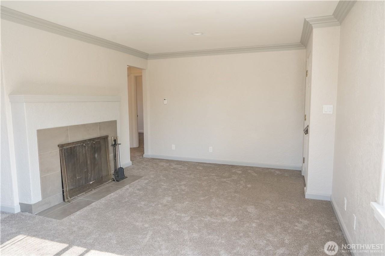 1023 Sw Trenton St - Photo 2 of 18