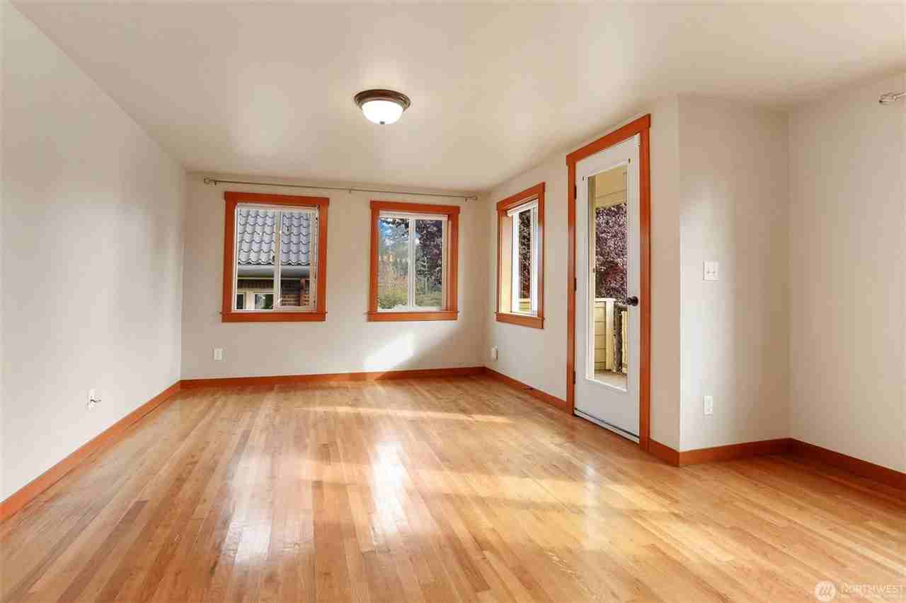 900 Sw Elmgrove St - Photo 7 of 26