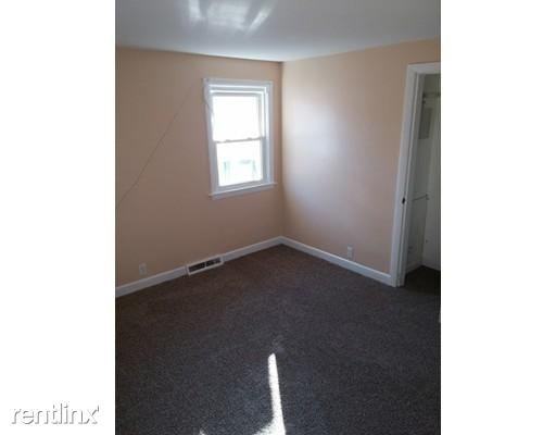 38 Broadway #R - Photo 2 of 3