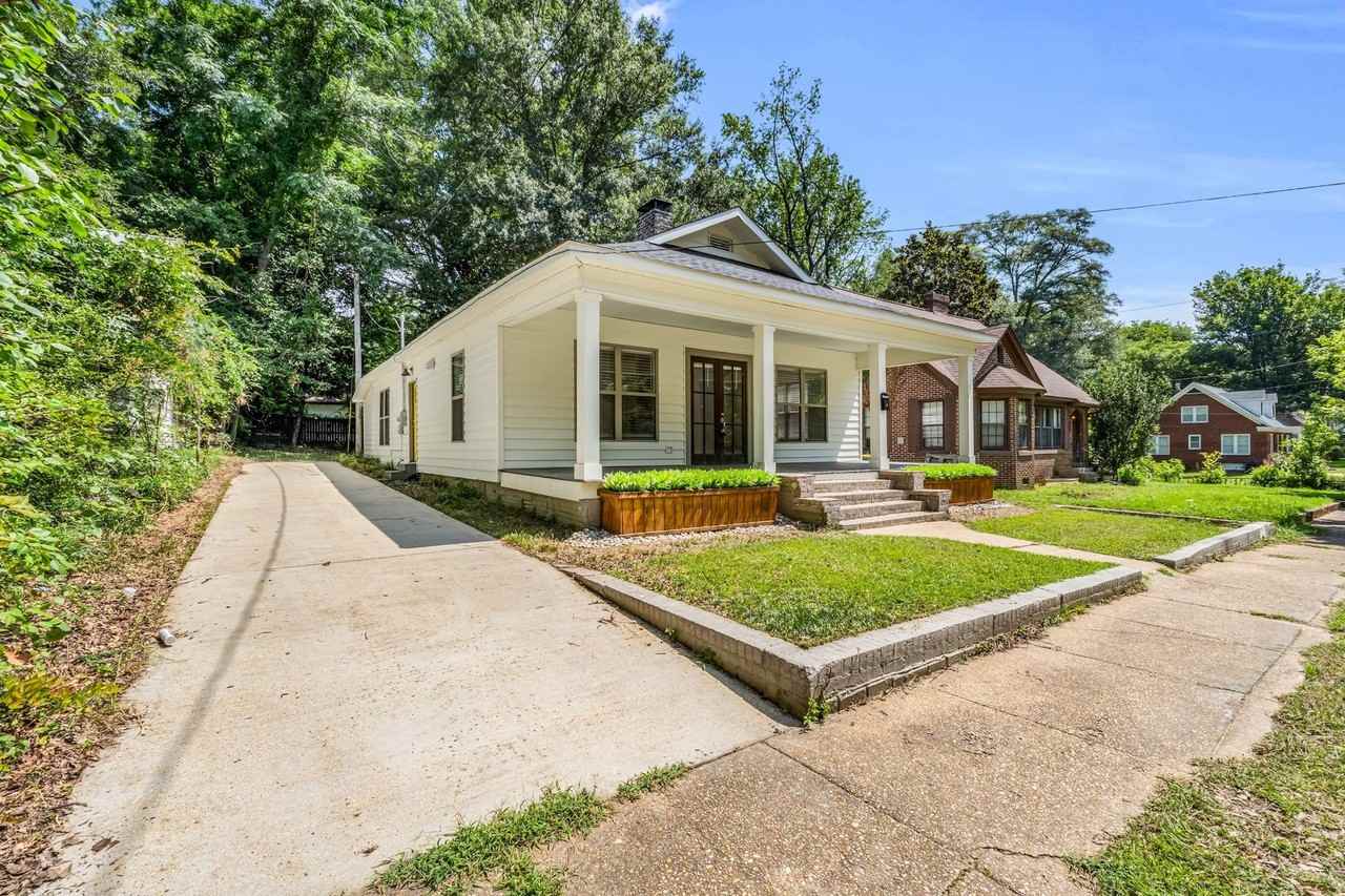 642 Allen St - Photo 3 of 27