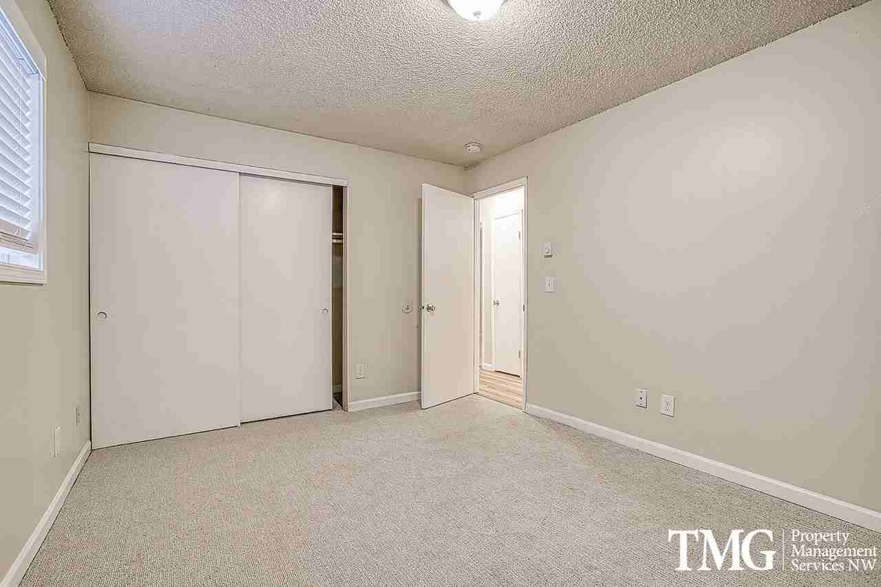 Scholls Royal Apartments - Photo 6 of 50