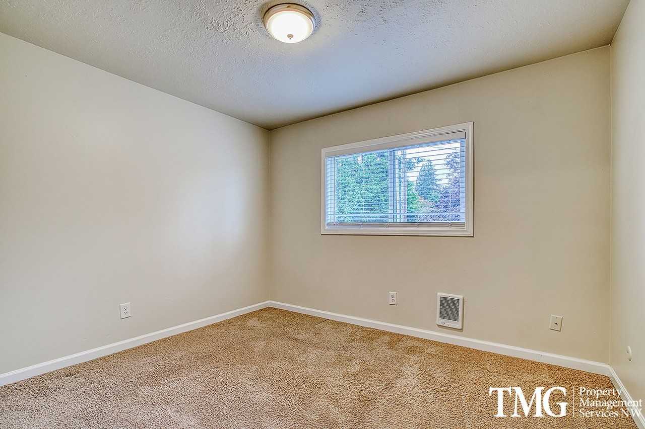 Jackson Court Apartments - Photo 7 of 50