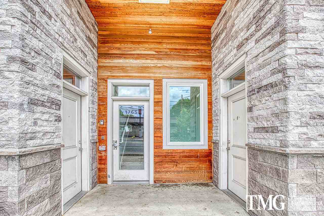 Fenwick Crossing - Photo 3 of 10