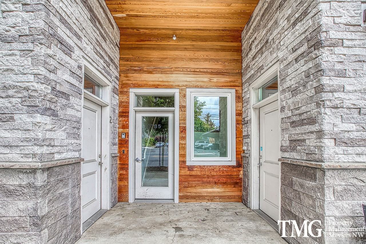 Fenwick Crossing - Photo 4 of 10