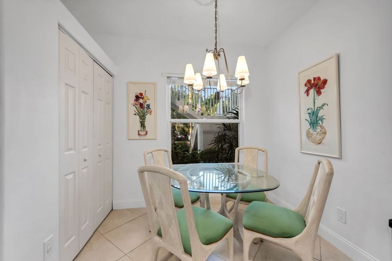 1240 Sarah Jean Cir - Photo 6 of 19