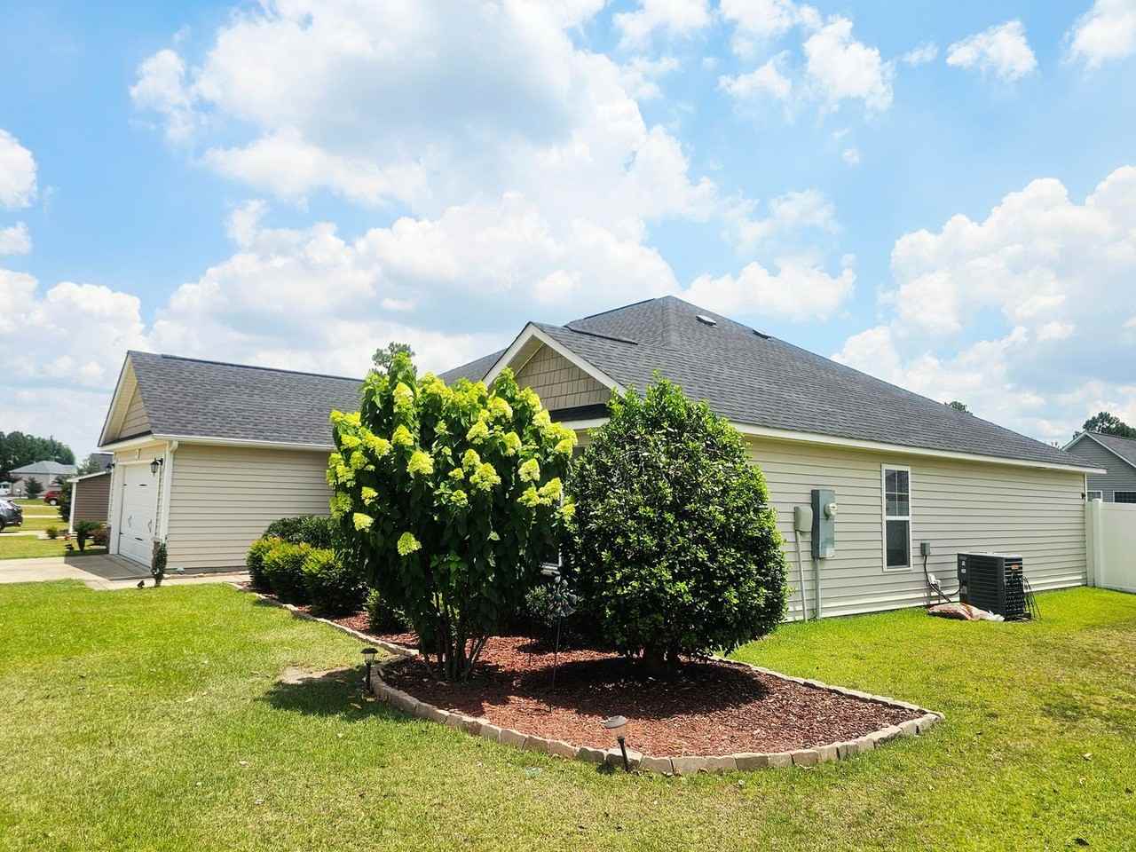 52 Century Dr - Photo 3 of 26