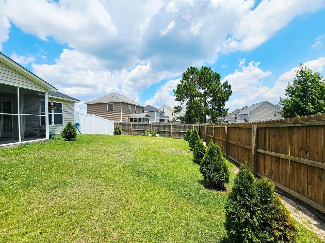 52 Century Dr - Photo 6 of 26